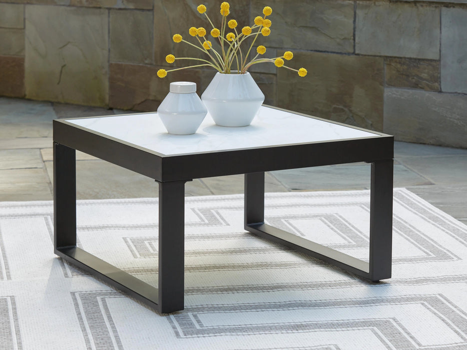 Beachloft Outdoor Coffee Table